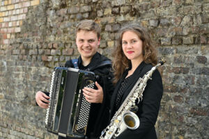 Duo Saxaccordia
